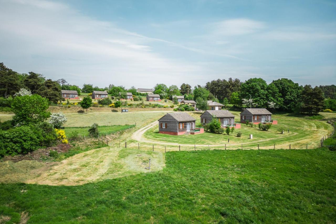 Les Chalets De La Vallee Du Bes Albaret-le-Comtal Zewnętrze zdjęcie